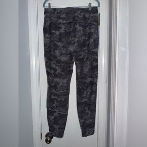 lululemon camo joggers